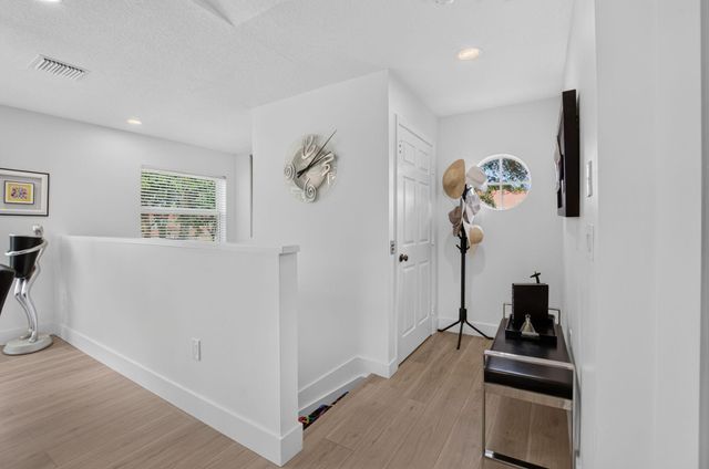 12467 Crystal Pointe Drive 202, Boynton Beach, FL 33437
