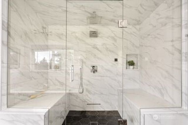 2411 SW 346th Street, Federal Way, WA 98023