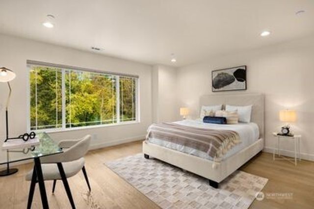 2411 SW 346th Street, Federal Way, WA 98023