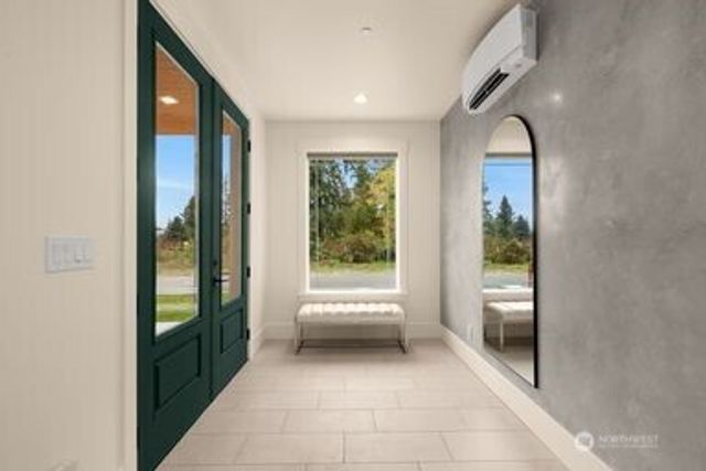 2411 SW 346th Street, Federal Way, WA 98023