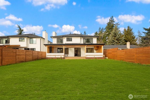 2411 SW 346th Street, Federal Way, WA 98023