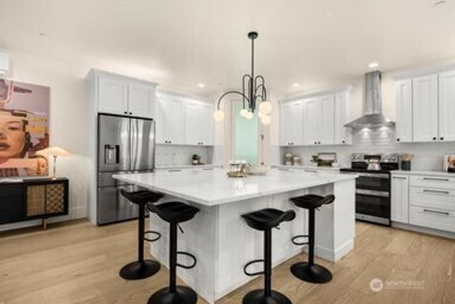 2411 SW 346th Street, Federal Way, WA 98023