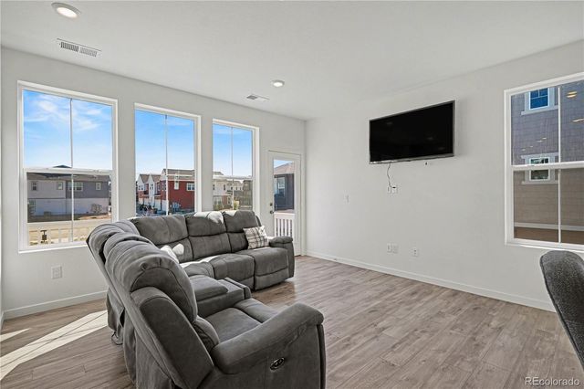 1980 S Fultondale Court, Aurora, CO 80018