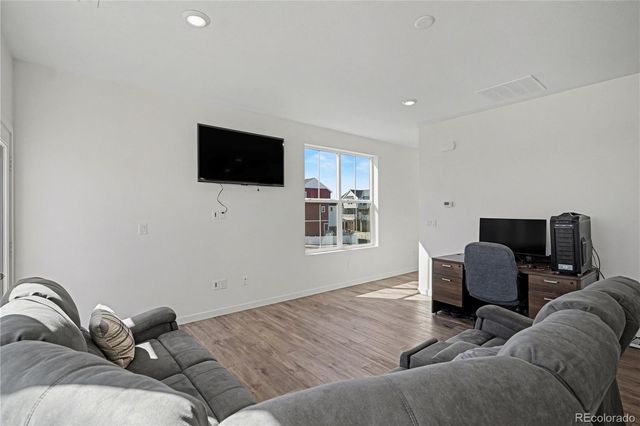 1980 S Fultondale Court, Aurora, CO 80018