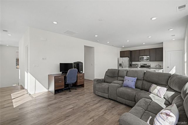 1980 S Fultondale Court, Aurora, CO 80018