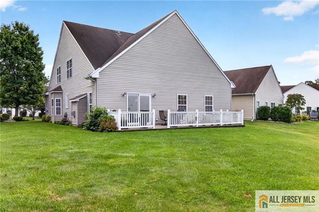 20 George W Helme Drive, Helmetta, NJ 08828