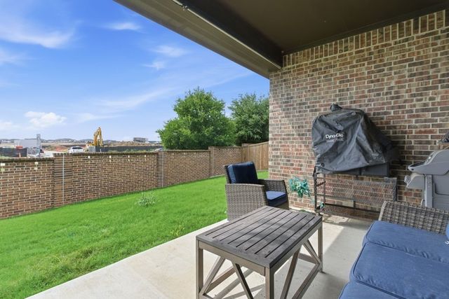 9325 Horsemanship Drive, Fort Worth, TX 76123
