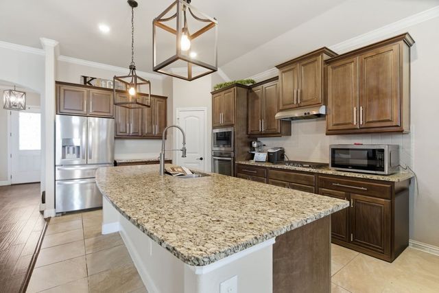 9325 Horsemanship Drive, Fort Worth, TX 76123