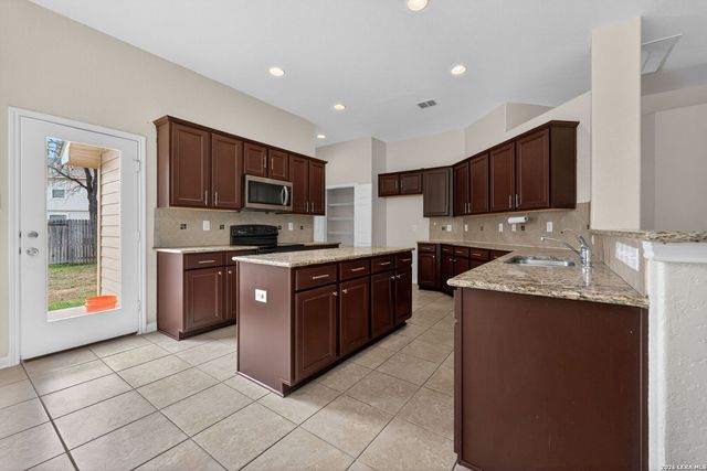 5310 Gemsbuck Chase, San Antonio, TX 78251