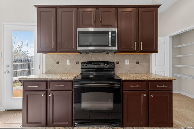 5310 Gemsbuck Chase, San Antonio, TX 78251