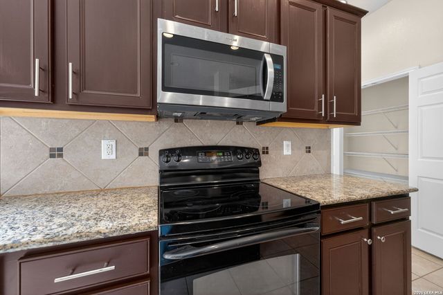 5310 Gemsbuck Chase, San Antonio, TX 78251