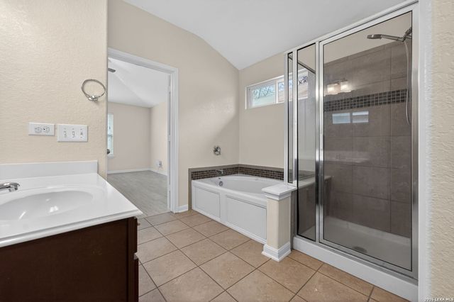 5310 Gemsbuck Chase, San Antonio, TX 78251