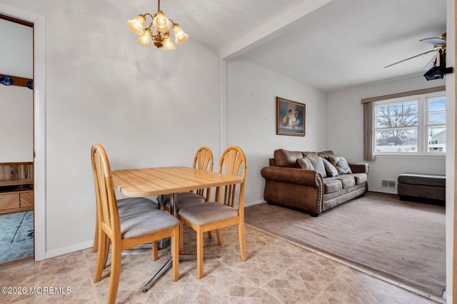 1425 Nevada Drive, Toms River, NJ 08753