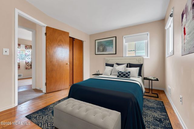 1425 Nevada Drive, Toms River, NJ 08753