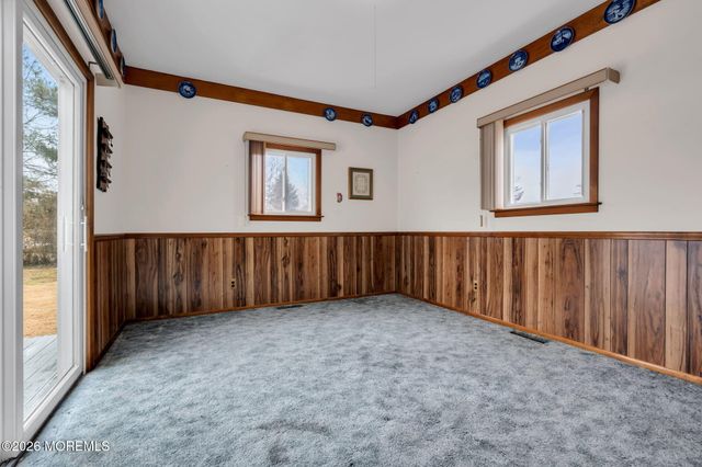 1425 Nevada Drive, Toms River, NJ 08753