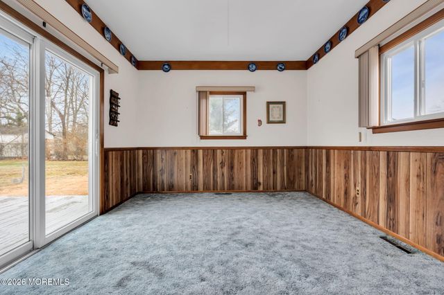 1425 Nevada Drive, Toms River, NJ 08753