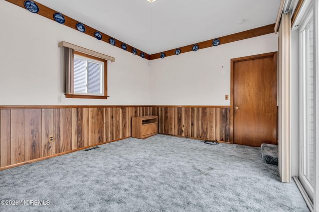 1425 Nevada Drive, Toms River, NJ 08753