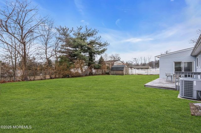 1425 Nevada Drive, Toms River, NJ 08753