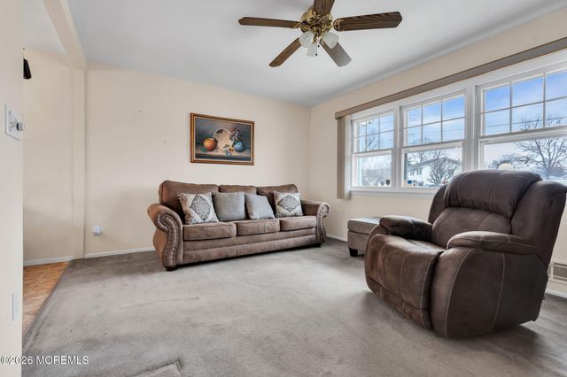 1425 Nevada Drive, Toms River, NJ 08753