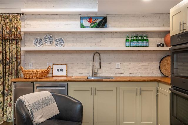 5911 Brundage Lane, Norcross, GA 30071