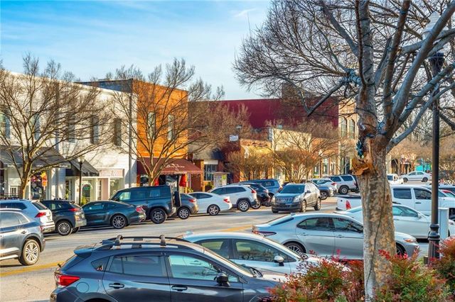 5911 Brundage Lane, Norcross, GA 30071