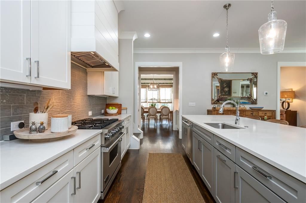 Image 13 of property listing at 5911 Brundage Lane, Norcross, GA 30071