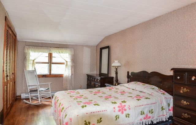 240 Gates Pond Rd, Berlin, MA 01503