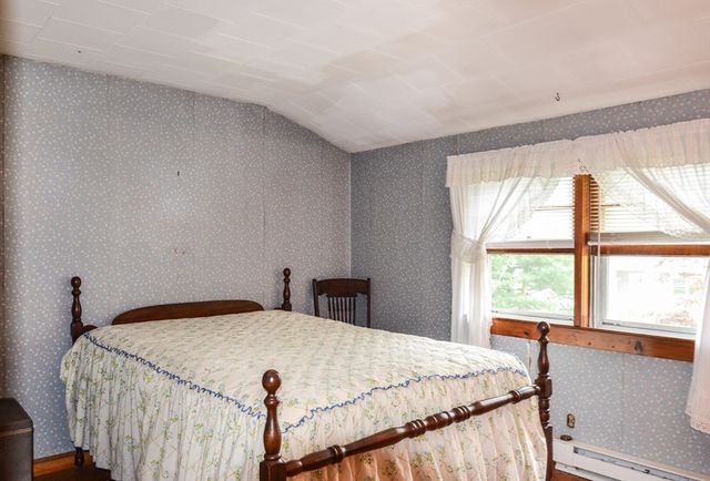 240 Gates Pond Rd, Berlin, MA 01503