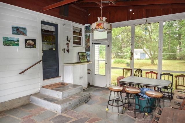 240 Gates Pond Rd, Berlin, MA 01503
