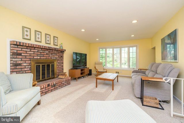 24 VAN WYCK DR, Princeton Junction, NJ 08550