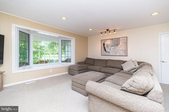 24 VAN WYCK DR, Princeton Junction, NJ 08550