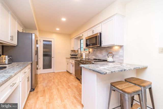 24 VAN WYCK DR, Princeton Junction, NJ 08550