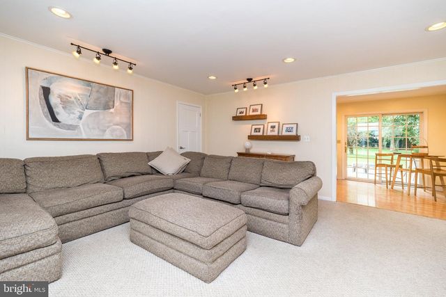 24 VAN WYCK DR, Princeton Junction, NJ 08550