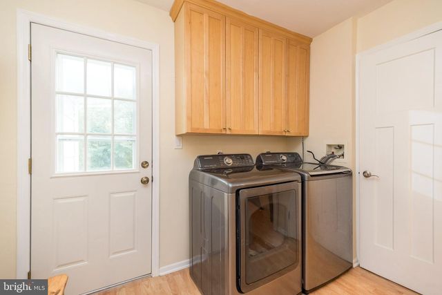 24 VAN WYCK DR, Princeton Junction, NJ 08550