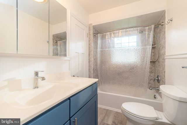 24 VAN WYCK DR, Princeton Junction, NJ 08550