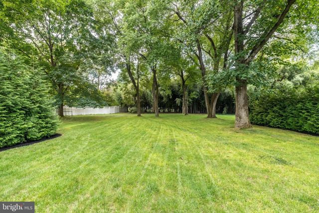 24 VAN WYCK DR, Princeton Junction, NJ 08550