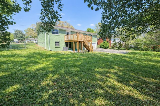 1614 Shady Cir, Lebanon, TN 37087