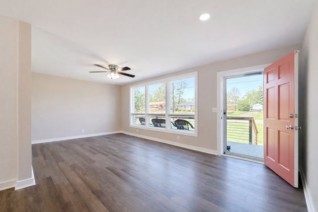 1614 Shady Cir, Lebanon, TN 37087