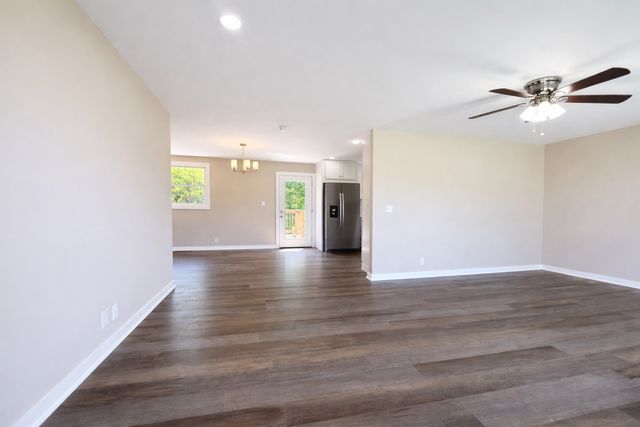1614 Shady Cir, Lebanon, TN 37087