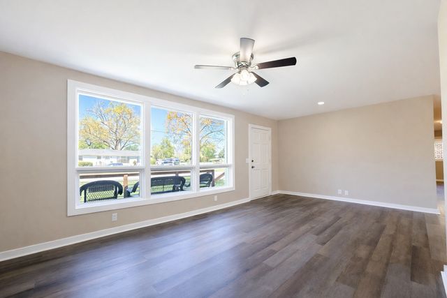 1614 Shady Cir, Lebanon, TN 37087