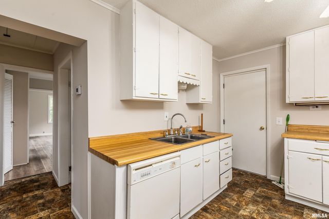 53 Private Road 1M Road, Desoto, IL 62924