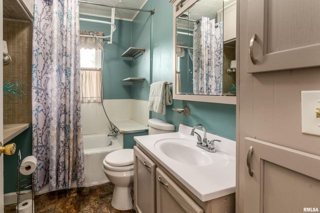 53 Private Road 1M Road, Desoto, IL 62924