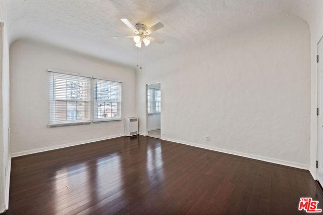 5320 W Olympic Boulevard 10, Los Angeles, CA 90036