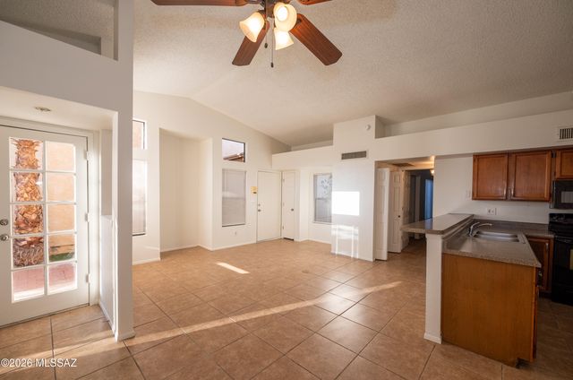 3346 W Starfall Place, Tucson, AZ 85741
