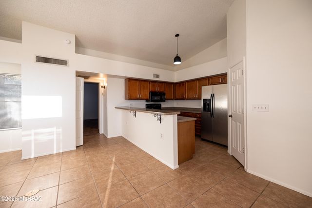 3346 W Starfall Place, Tucson, AZ 85741