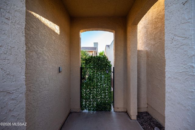 3346 W Starfall Place, Tucson, AZ 85741