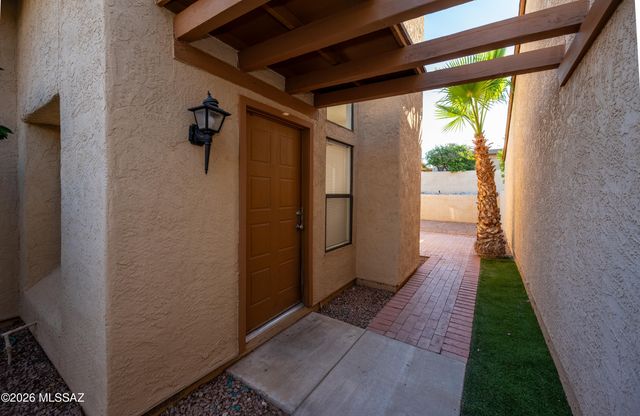 3346 W Starfall Place, Tucson, AZ 85741