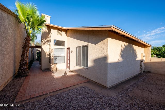 3346 W Starfall Place, Tucson, AZ 85741