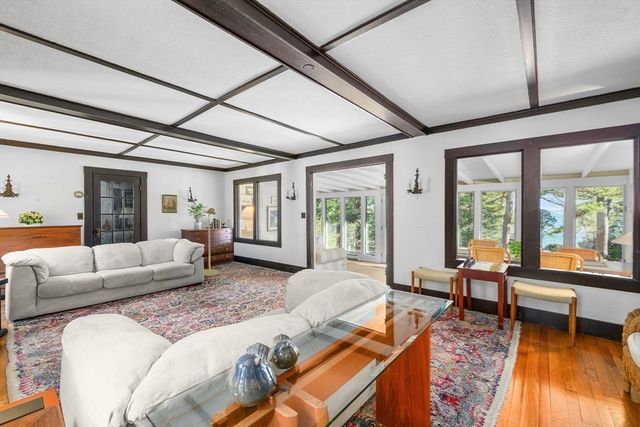 74 Lakeview Dr, Barnstable, MA 02632
