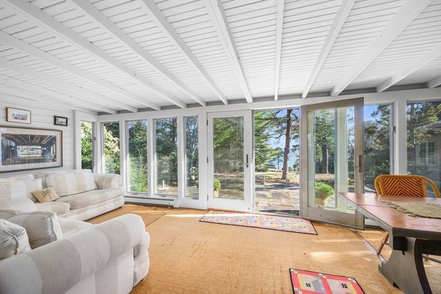 74 Lakeview Dr, Barnstable, MA 02632